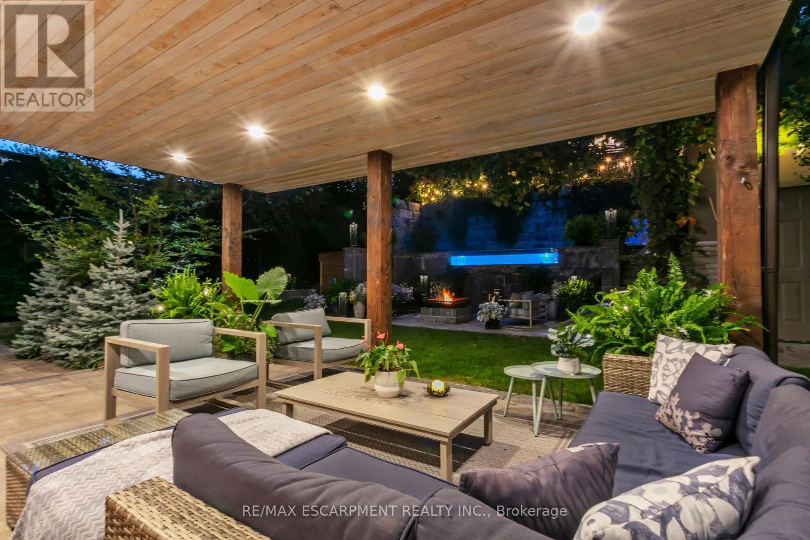 2683 Kingsberry Crescent, Mississauga, ON - Outdoor With Deck Patio Veranda