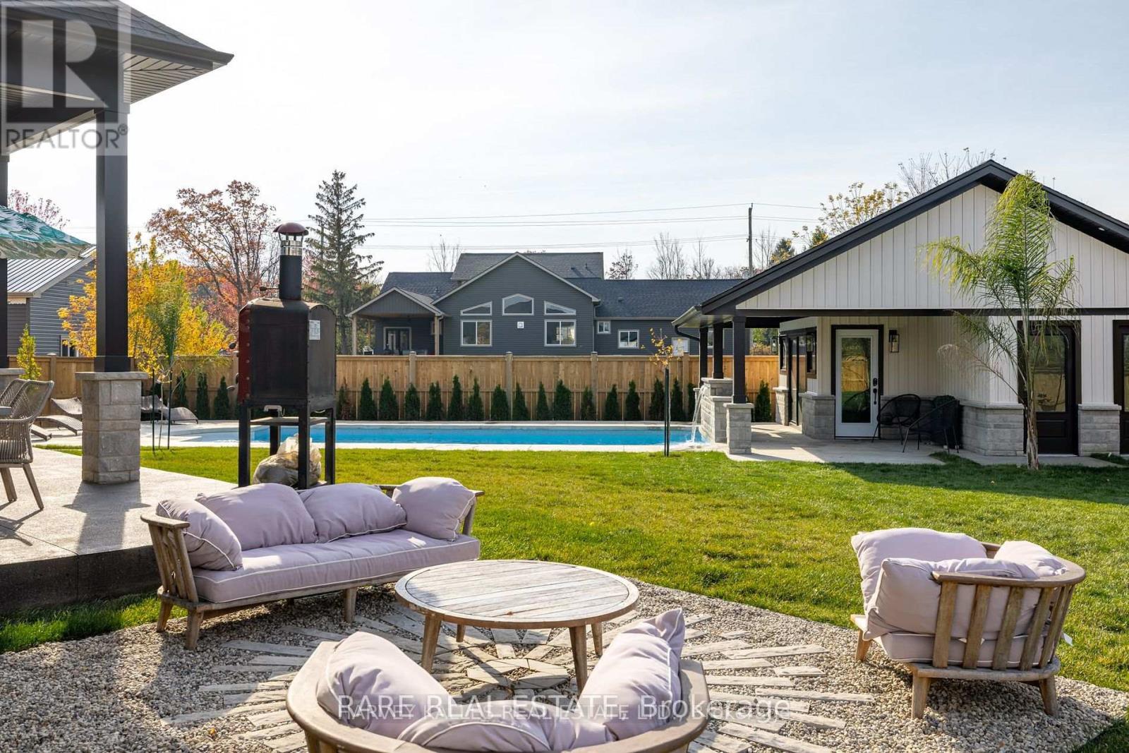 3638 Vosburgh Place N, Lincoln, ON - Outdoor With In Ground Pool With Deck Patio Veranda With Backyard