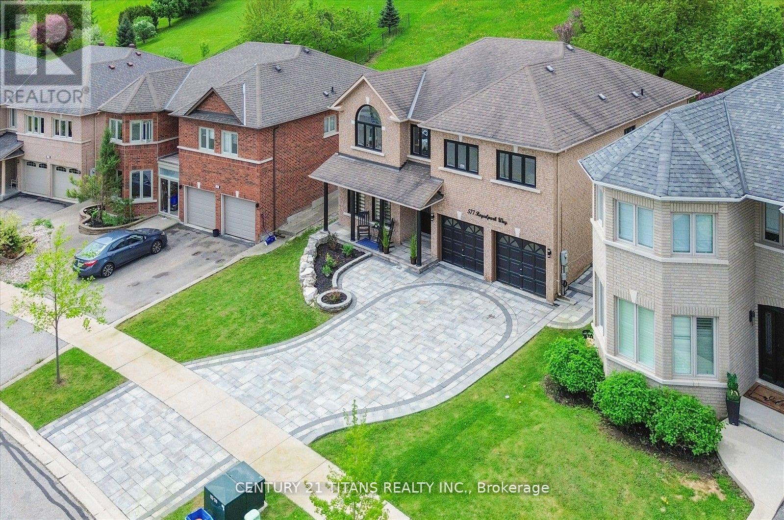 577 Royalpark Way, Vaughan, ON - Outdoor