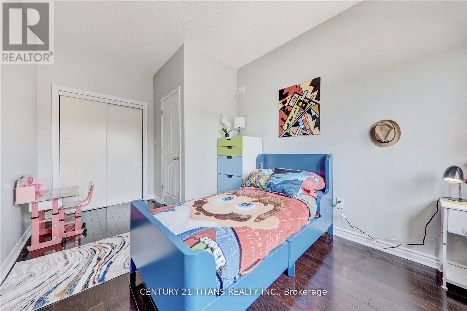 577 Royalpark Way, Vaughan, ON - Indoor Photo Showing Bedroom