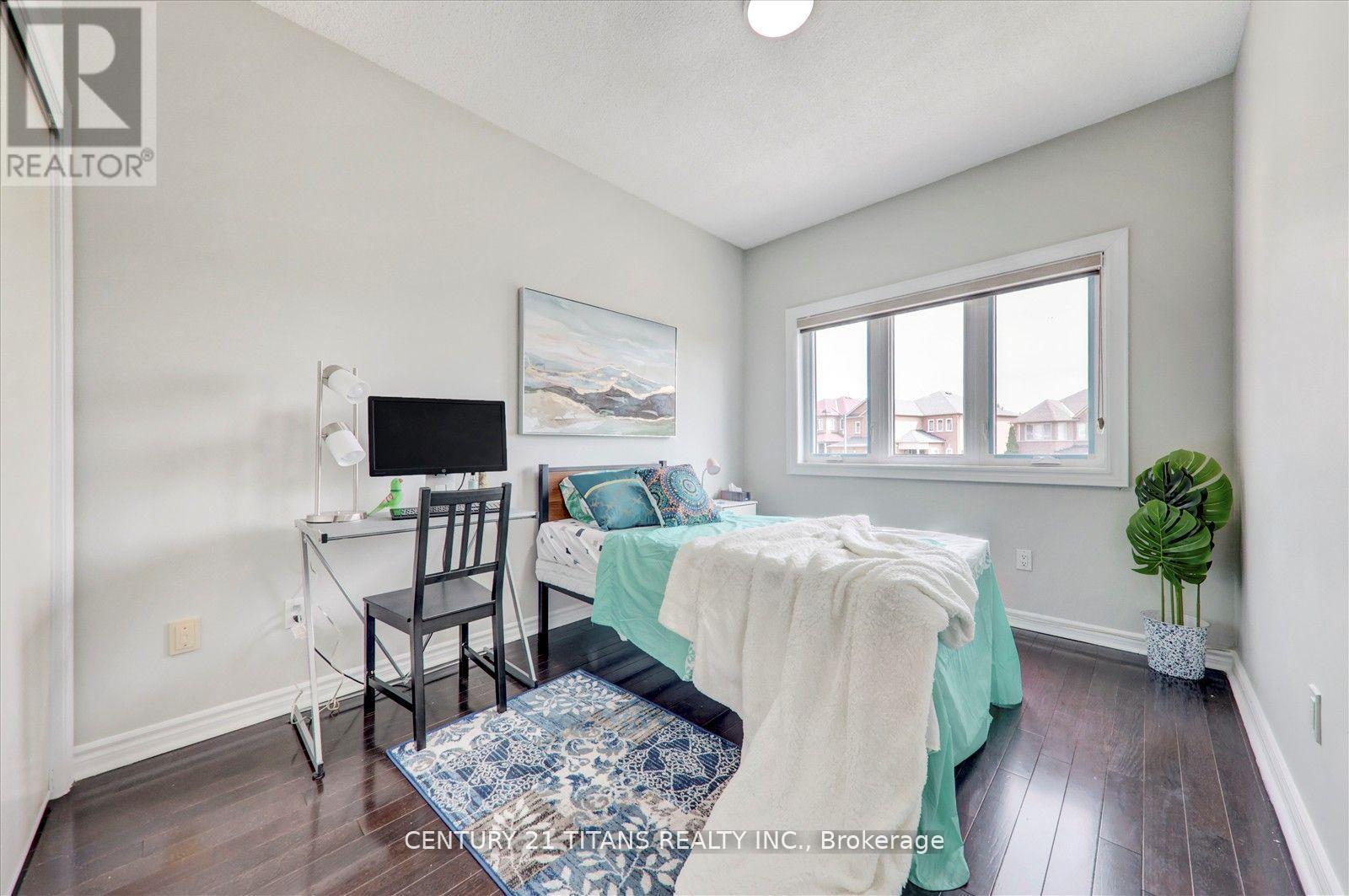 577 Royalpark Way, Vaughan, ON - Indoor Photo Showing Bedroom