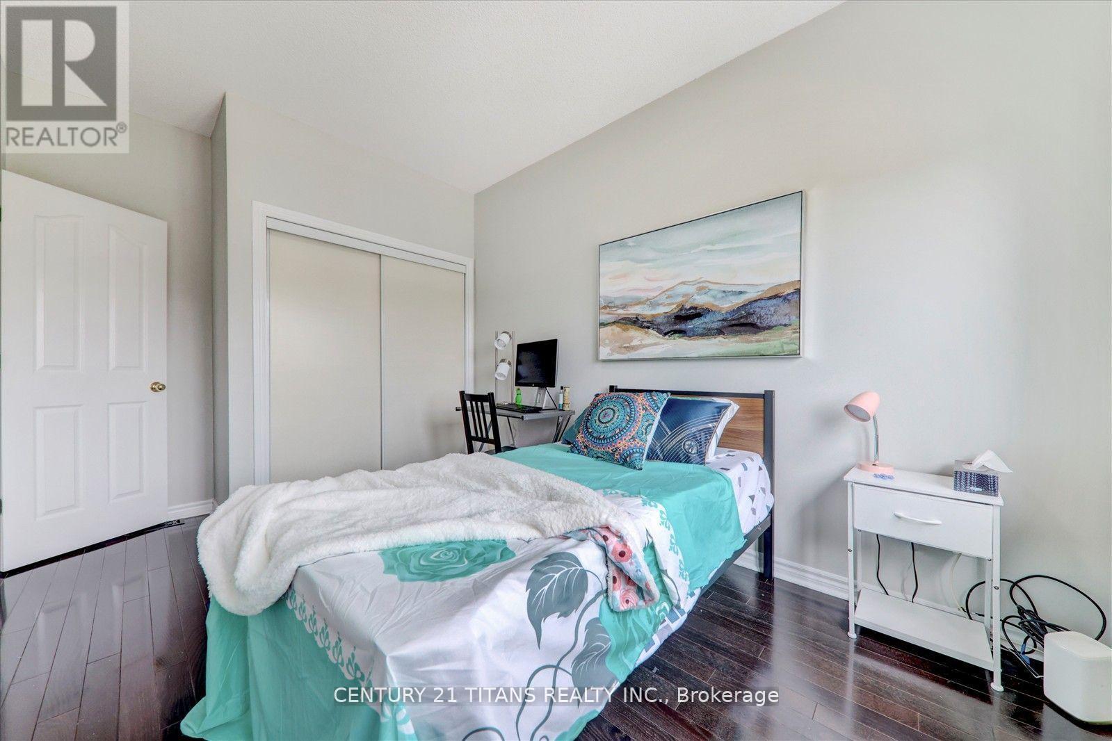 577 Royalpark Way, Vaughan, ON - Indoor Photo Showing Bedroom