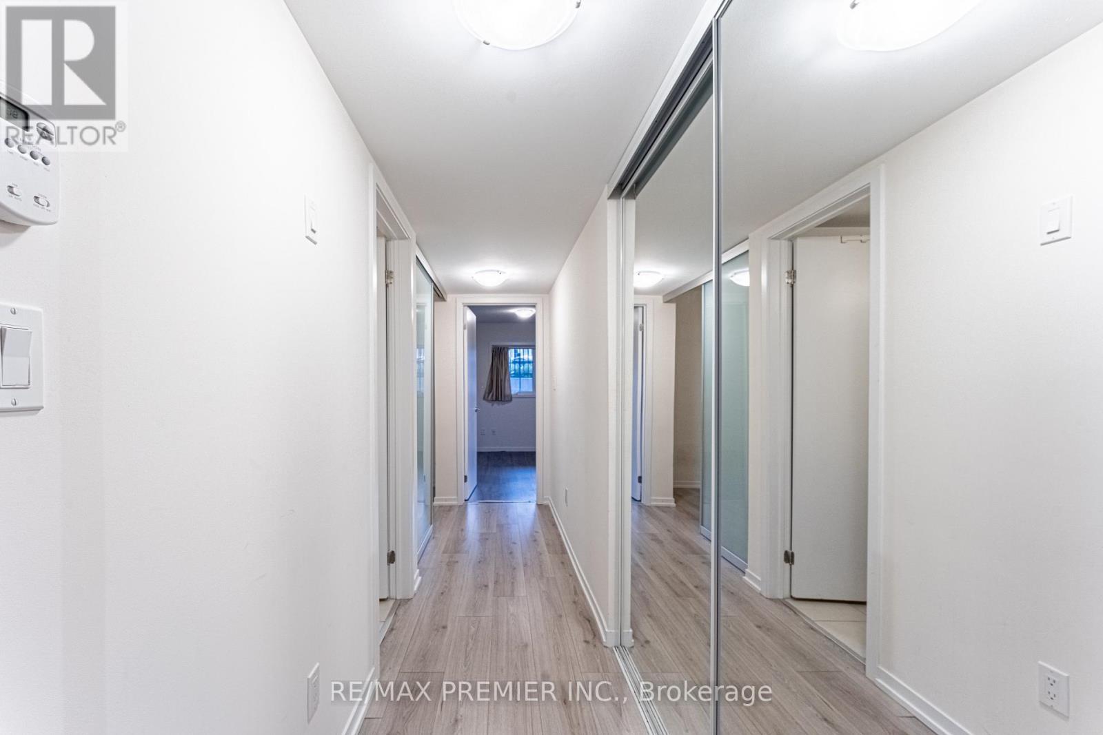 B02 - 26 Bruce Street, Vaughan, ON - Indoor Photo Showing Other Room