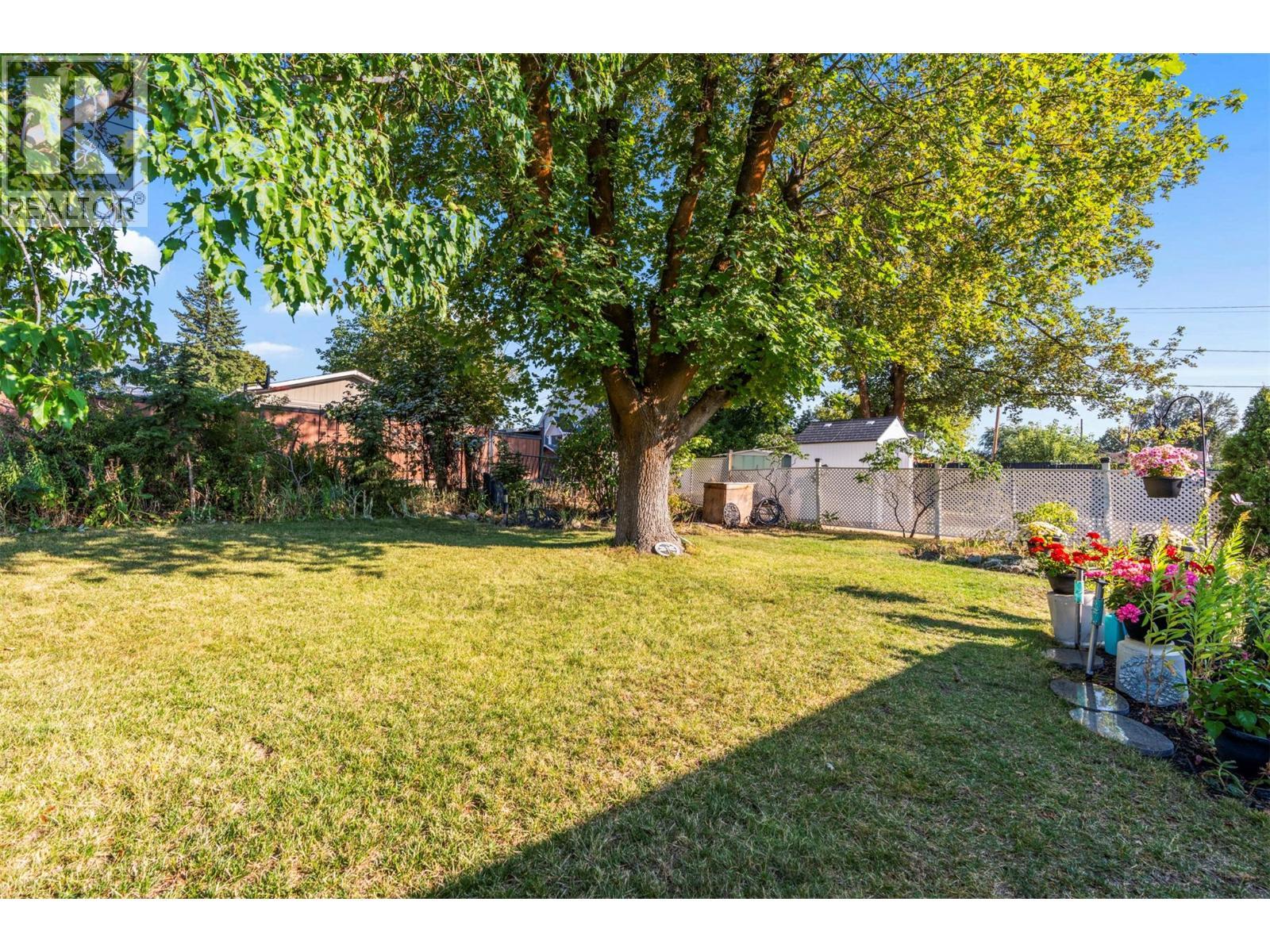 3405 18 Street, Vernon, BC - Outdoor