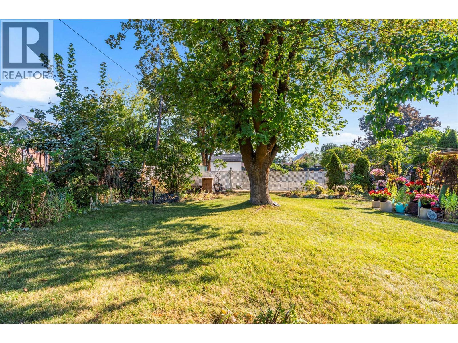 3405 18 Street, Vernon, BC - Outdoor