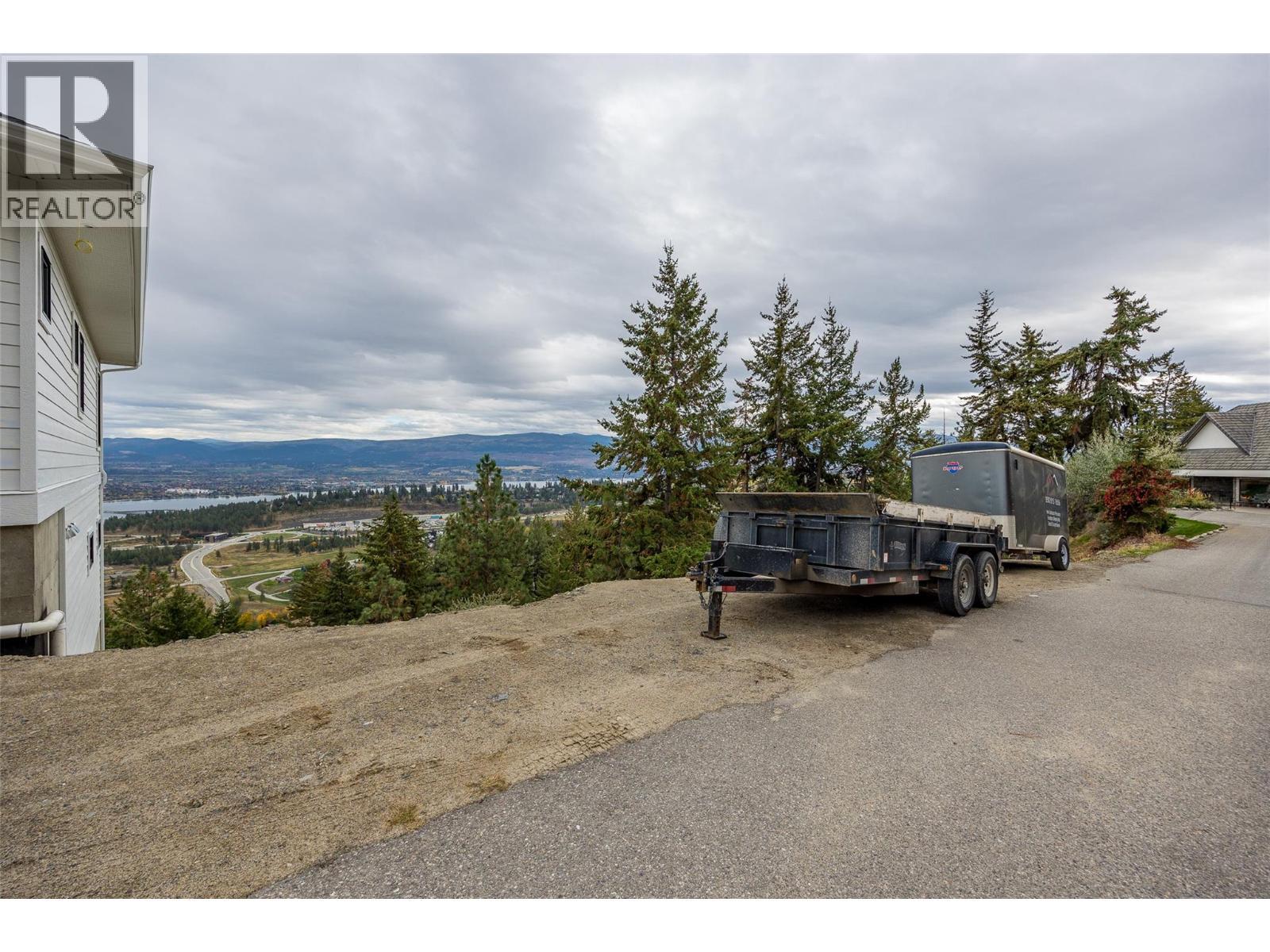 898 Lloyd Jones Drive, West Kelowna, BC