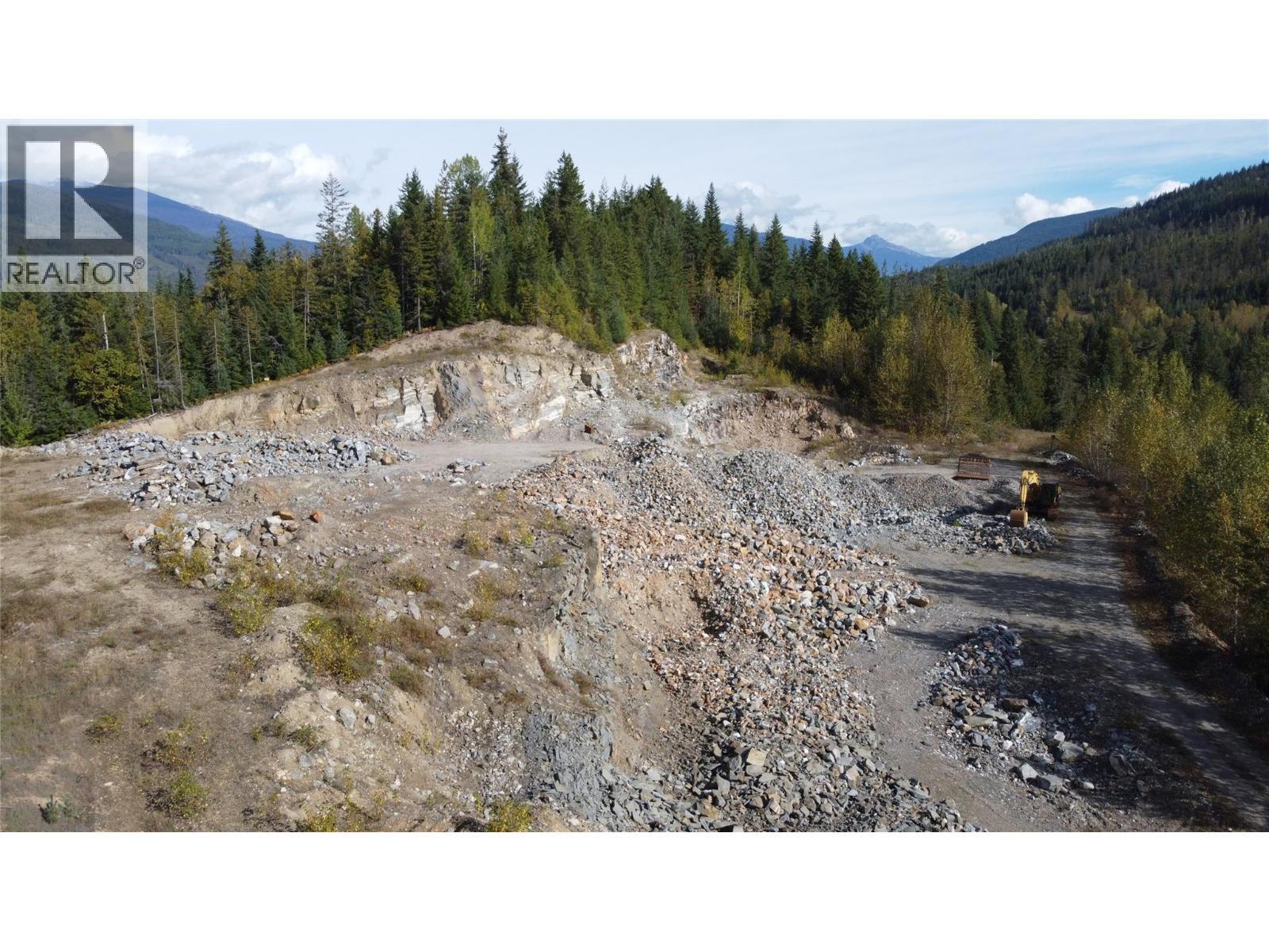 00 Oxbow Frontage Road, Malakwa, BC