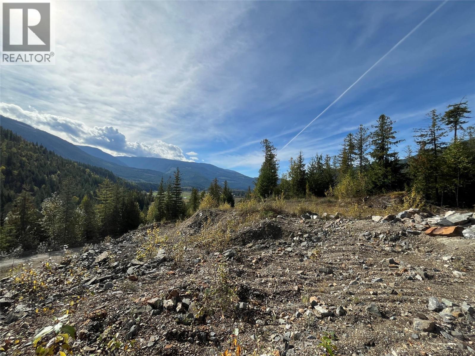 00 Oxbow Frontage Road, Malakwa, BC
