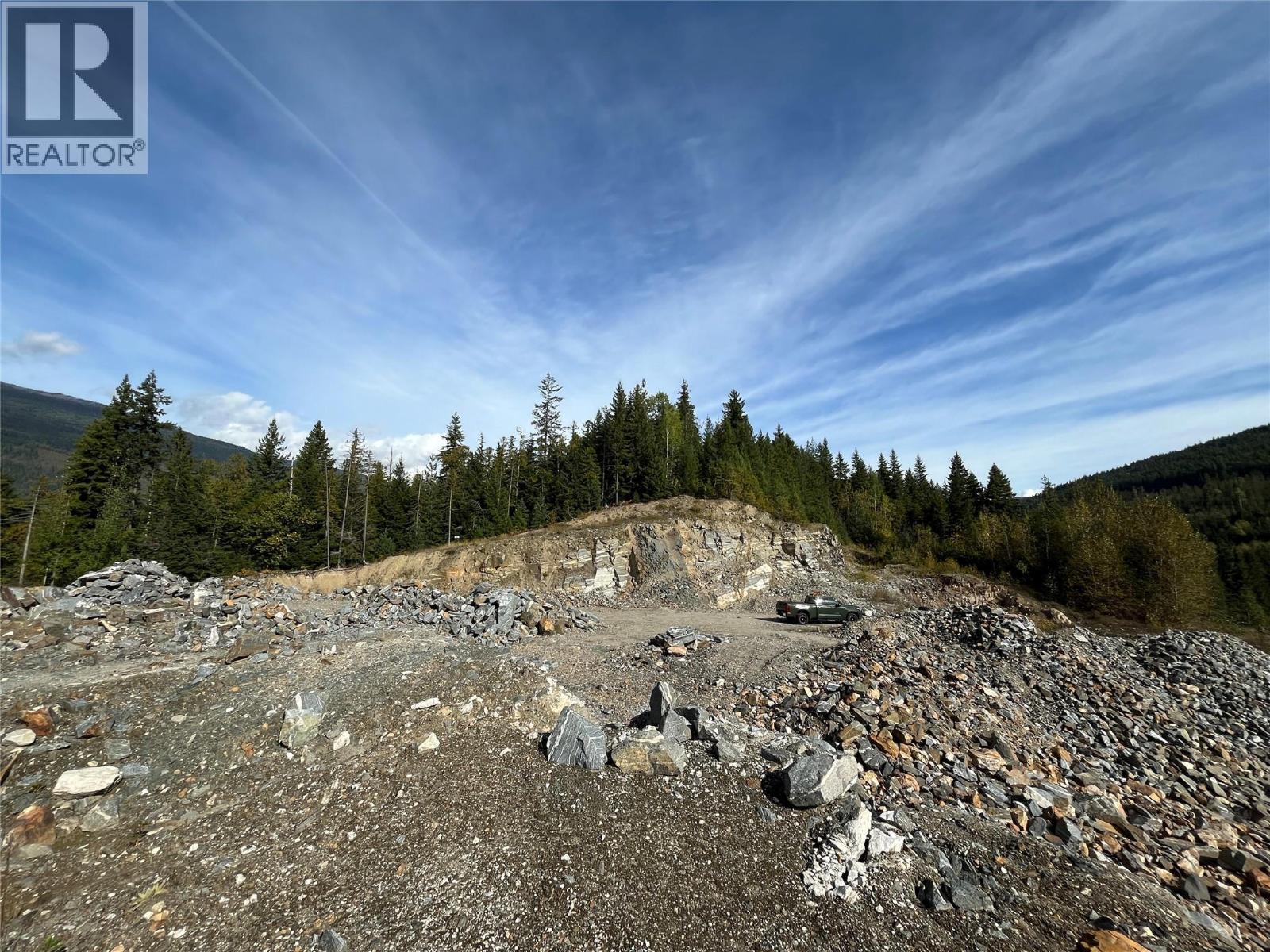 00 Oxbow Frontage Road, Malakwa, BC