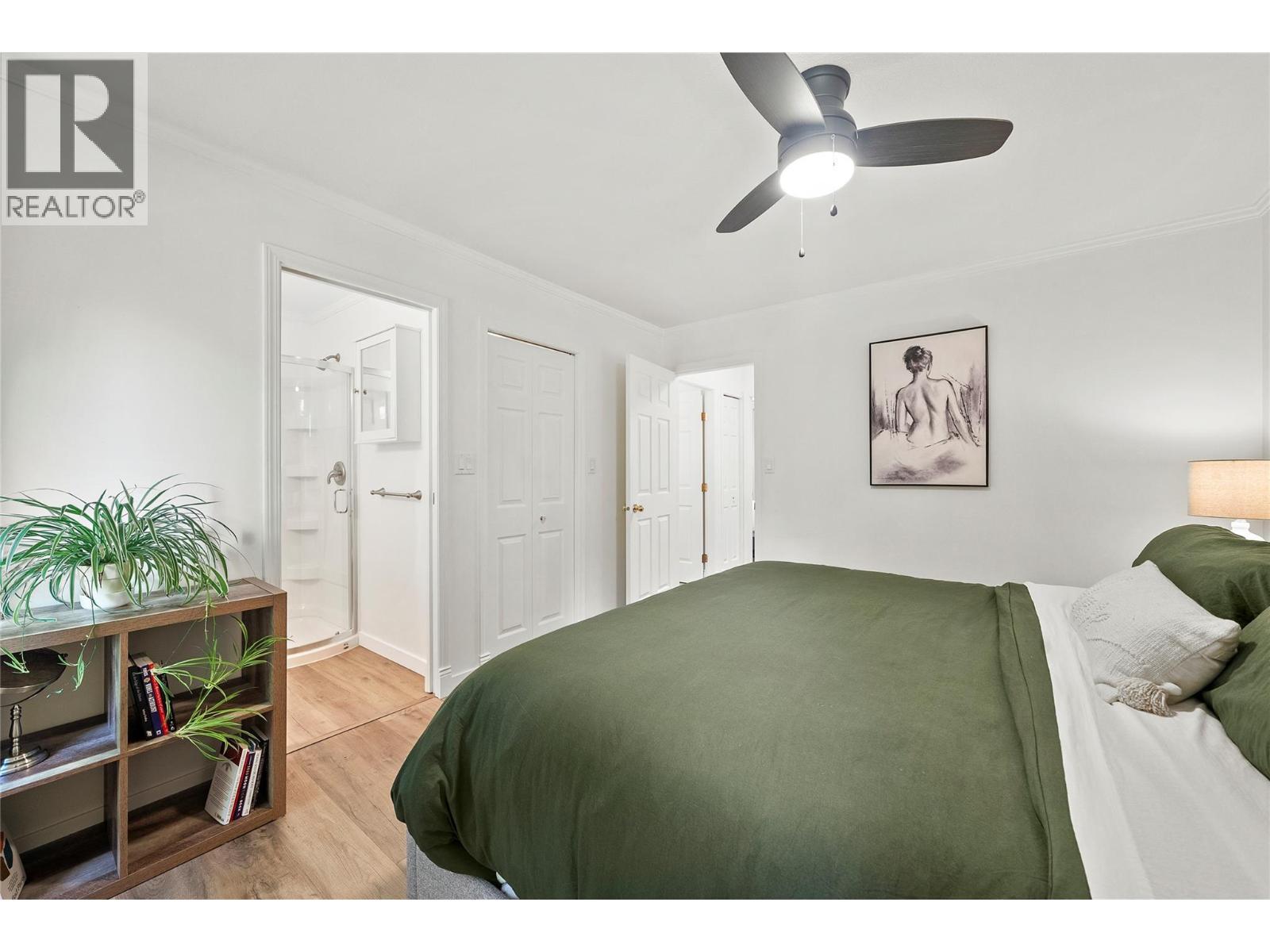2289 Ta Lana Trail, Sorrento, BC - Indoor Photo Showing Bedroom