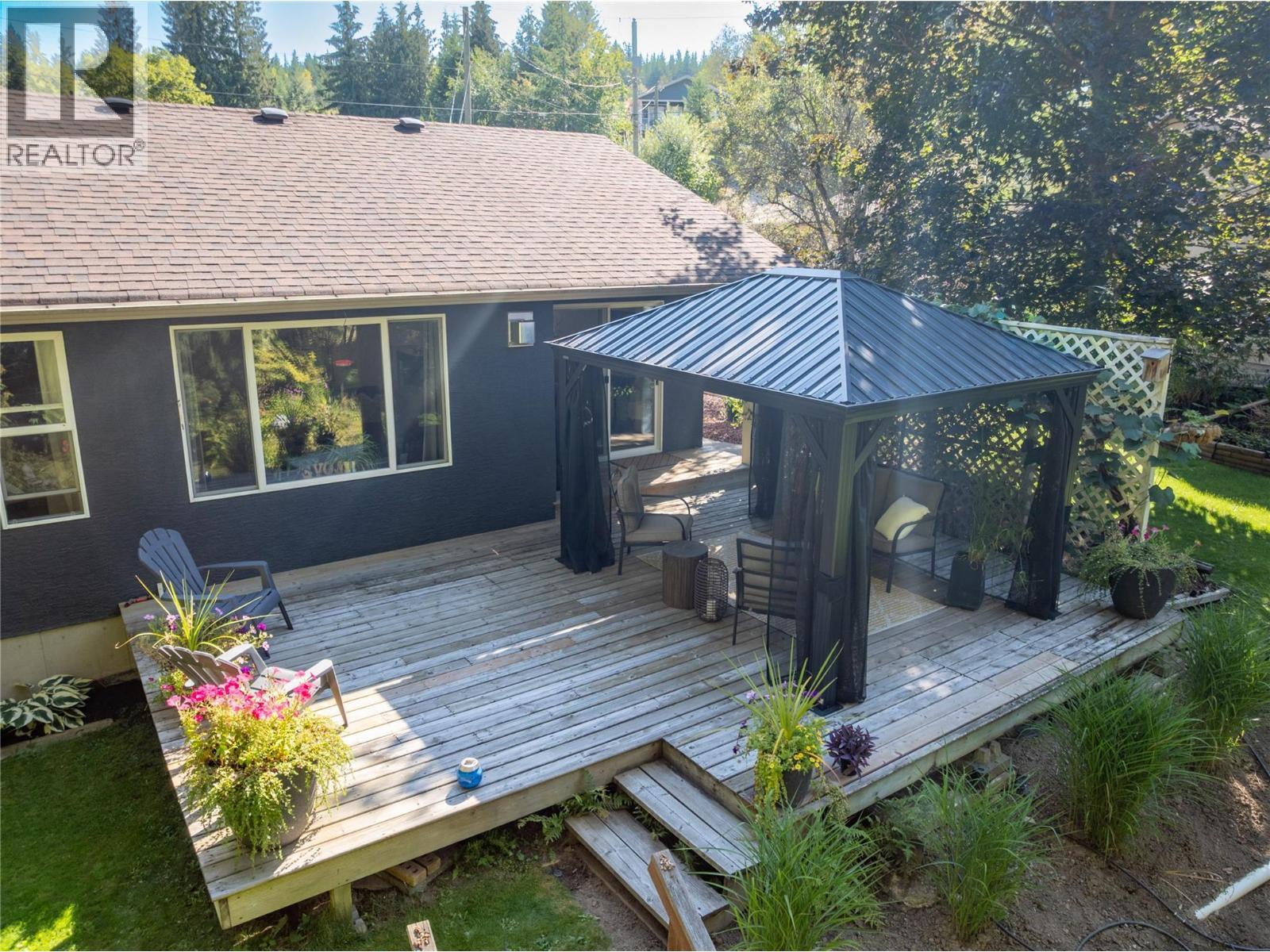 2289 Ta Lana Trail, Sorrento, BC - Outdoor With Deck Patio Veranda