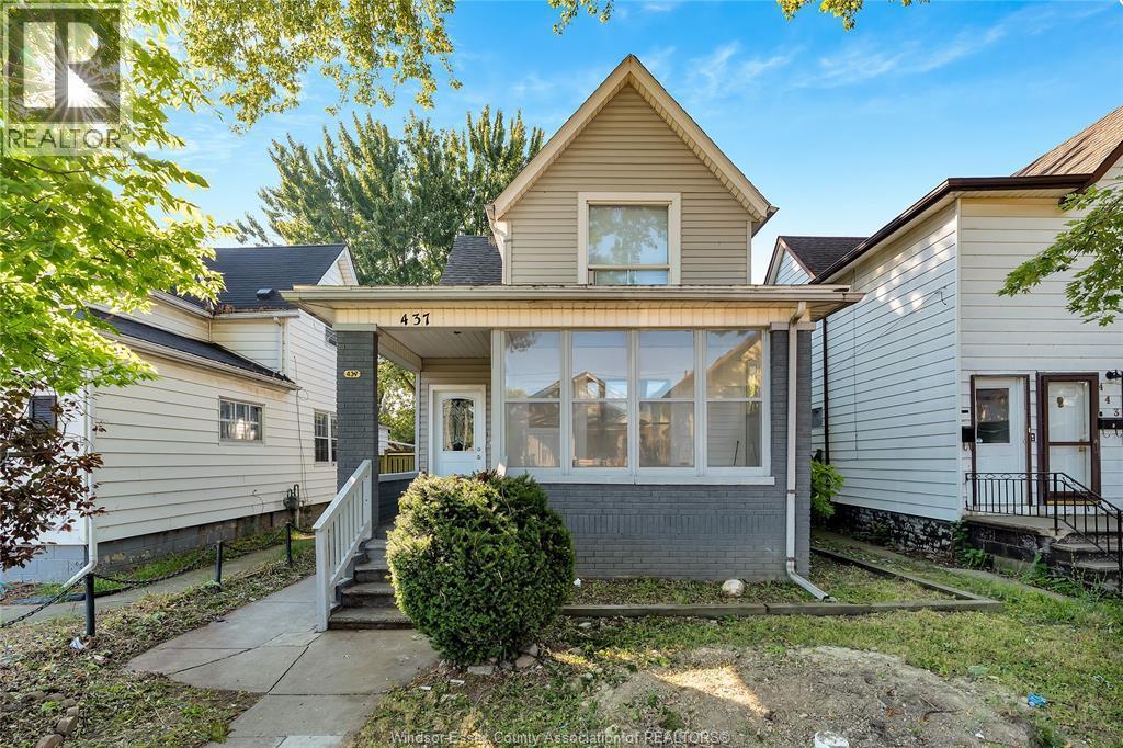 437 Karl Place, Windsor, ON - Outdoor