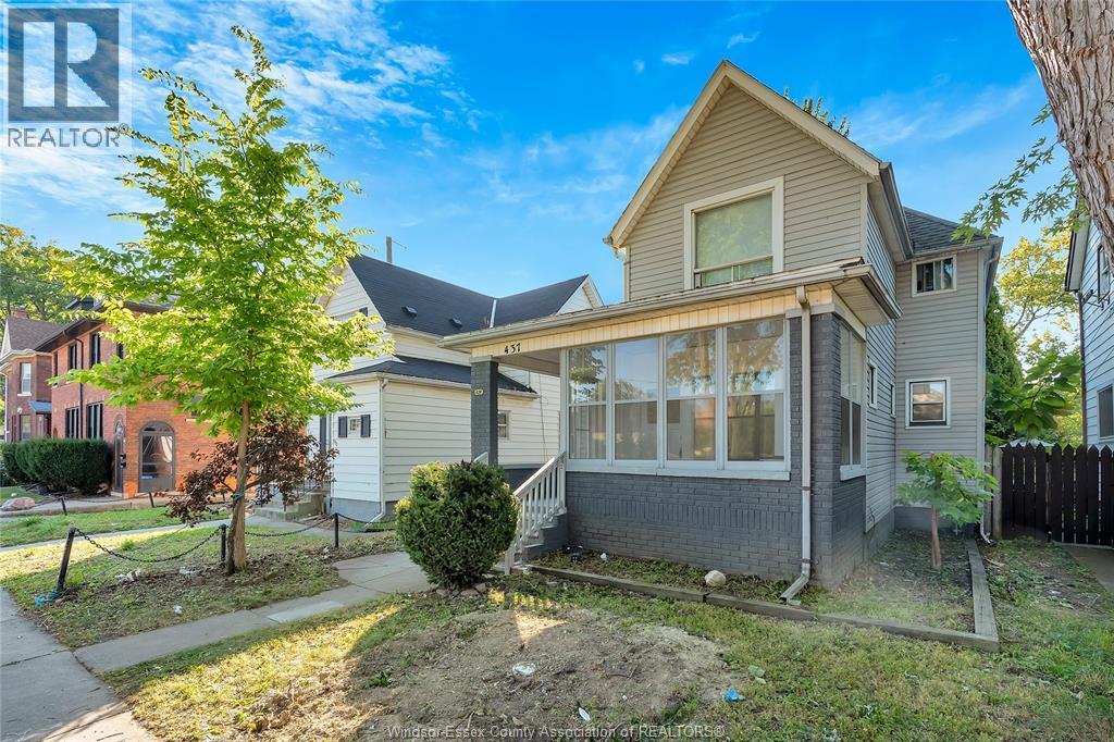 437 Karl Place, Windsor, ON - Outdoor