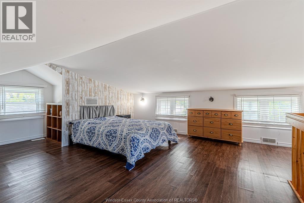 2297 Parent, Windsor, ON - Indoor Photo Showing Bedroom