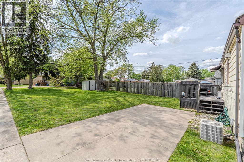 2297 Parent, Windsor, ON - Outdoor