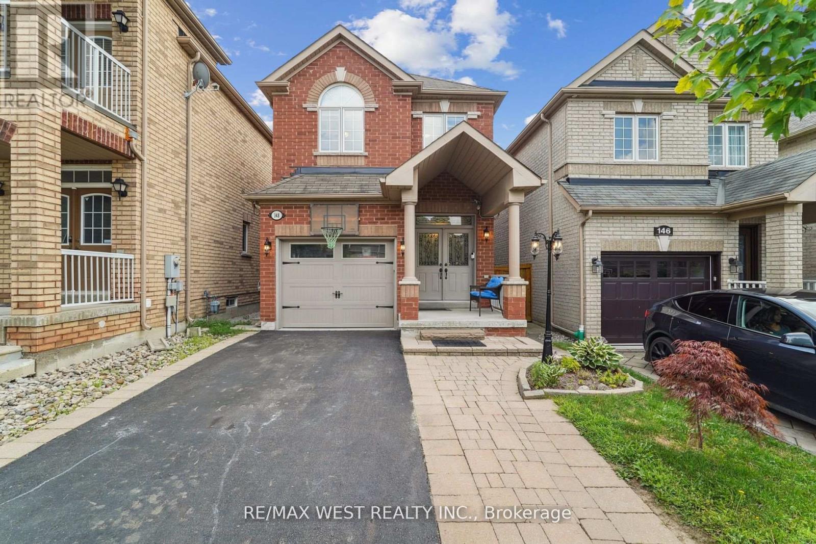 148 Chayna Crescent, Vaughan, ON - Outdoor With Facade