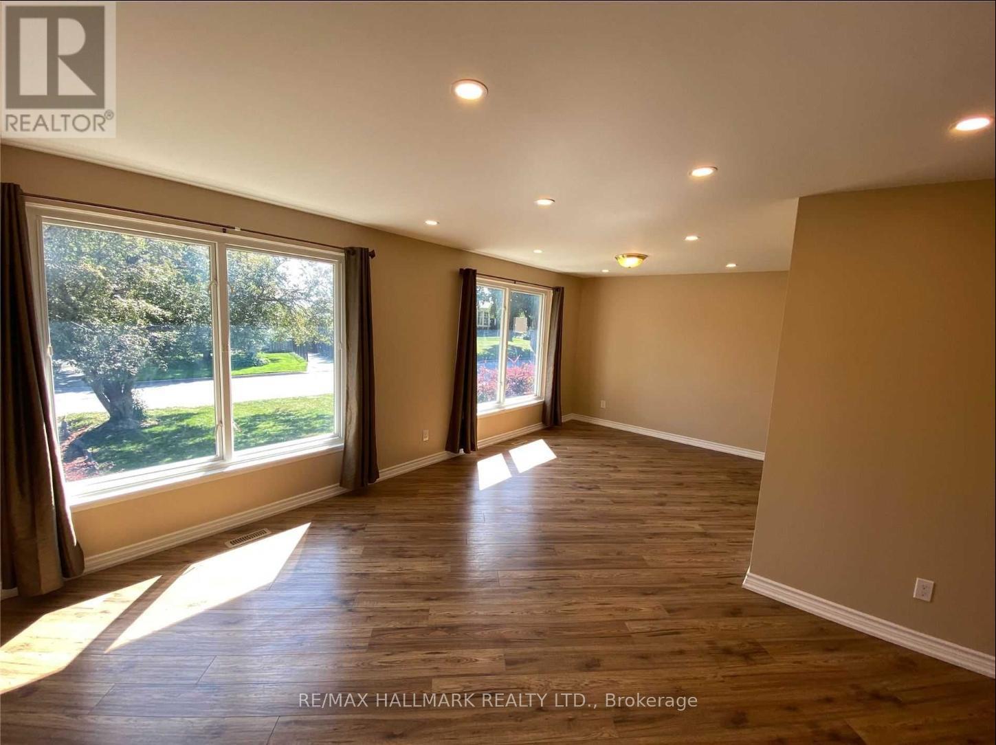 Main - 331 Roywood Crescent, Newmarket, ON - Indoor Photo Showing Other Room