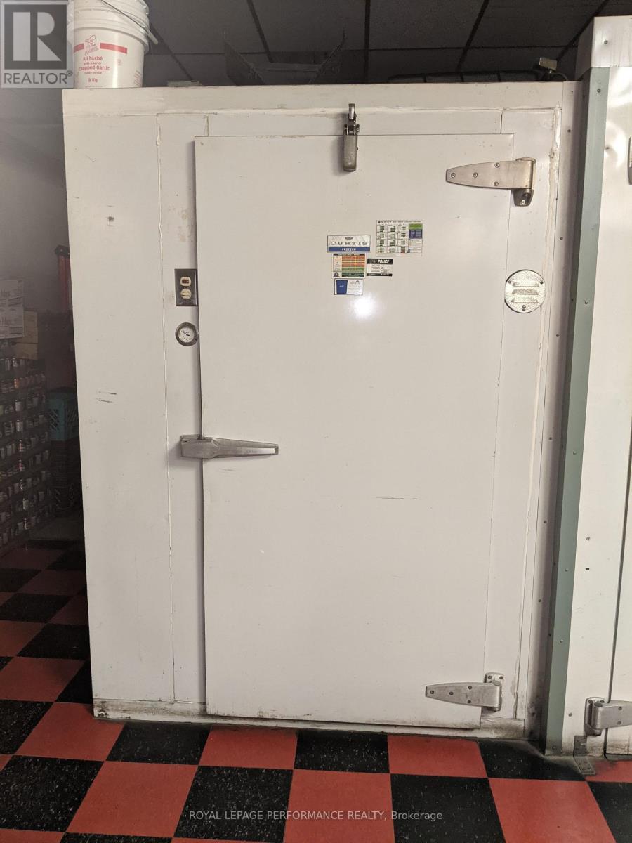 230 Raglan Street S, Renfrew, ON