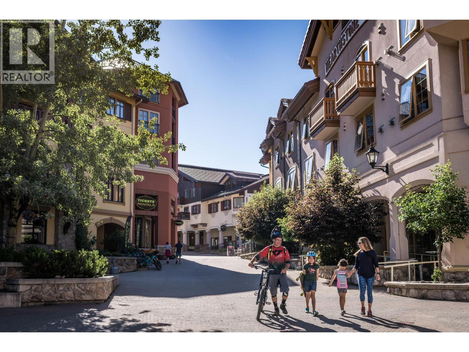 7000 Mcgillivray Lake Drive Unit# 13, Sun Peaks, BC - Outdoor With Facade