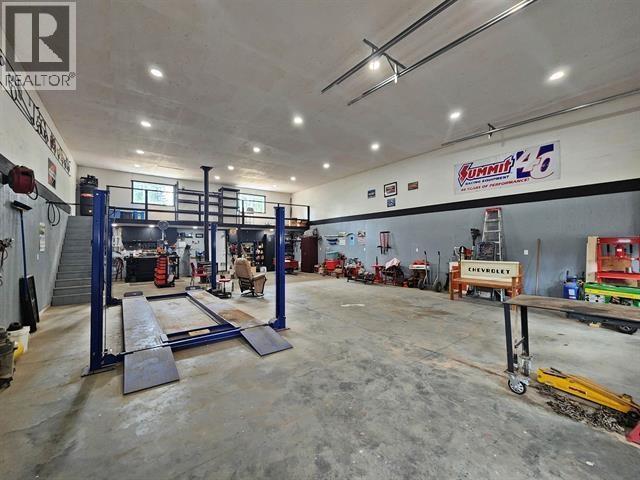 7132 Bowron Lake Road, Wells / Barkerville, BC - Indoor