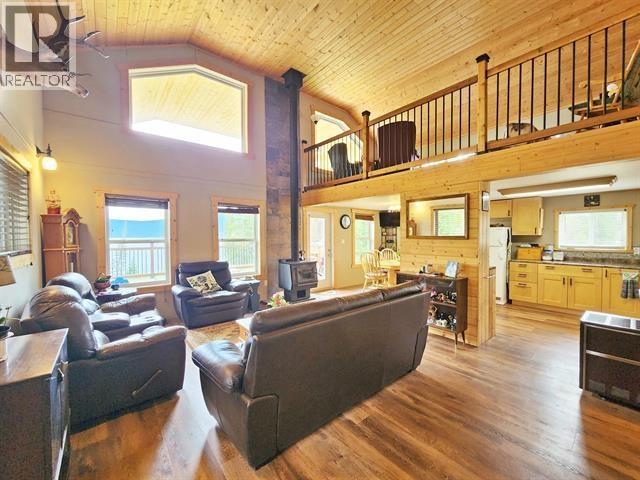 7132 Bowron Lake Road, Wells / Barkerville, BC - Indoor