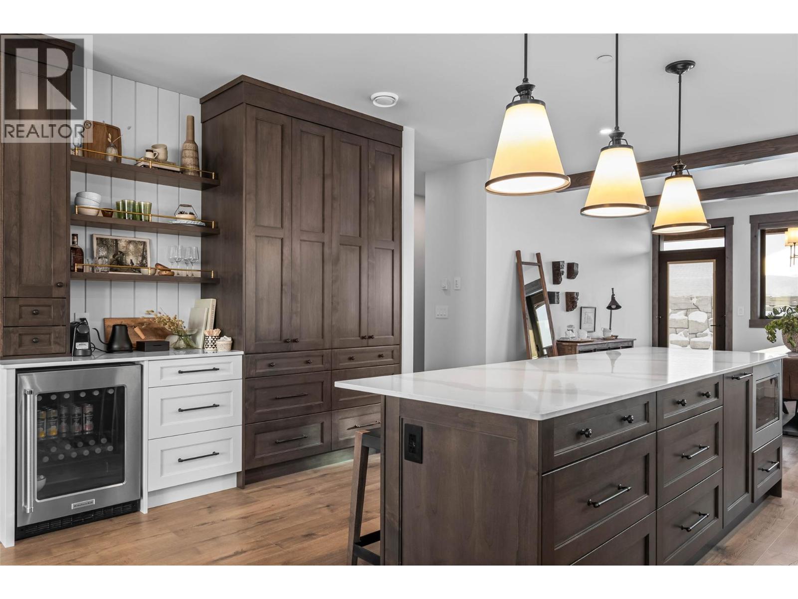 7000 Mcgillivray Lake Drive Unit# 16, Sun Peaks, BC - Indoor Photo Showing Kitchen