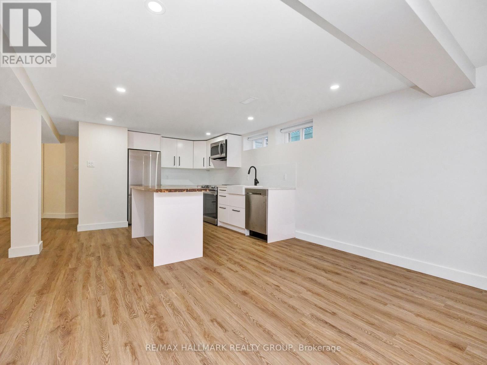 1913 Tweed Avenue, Ottawa, ON