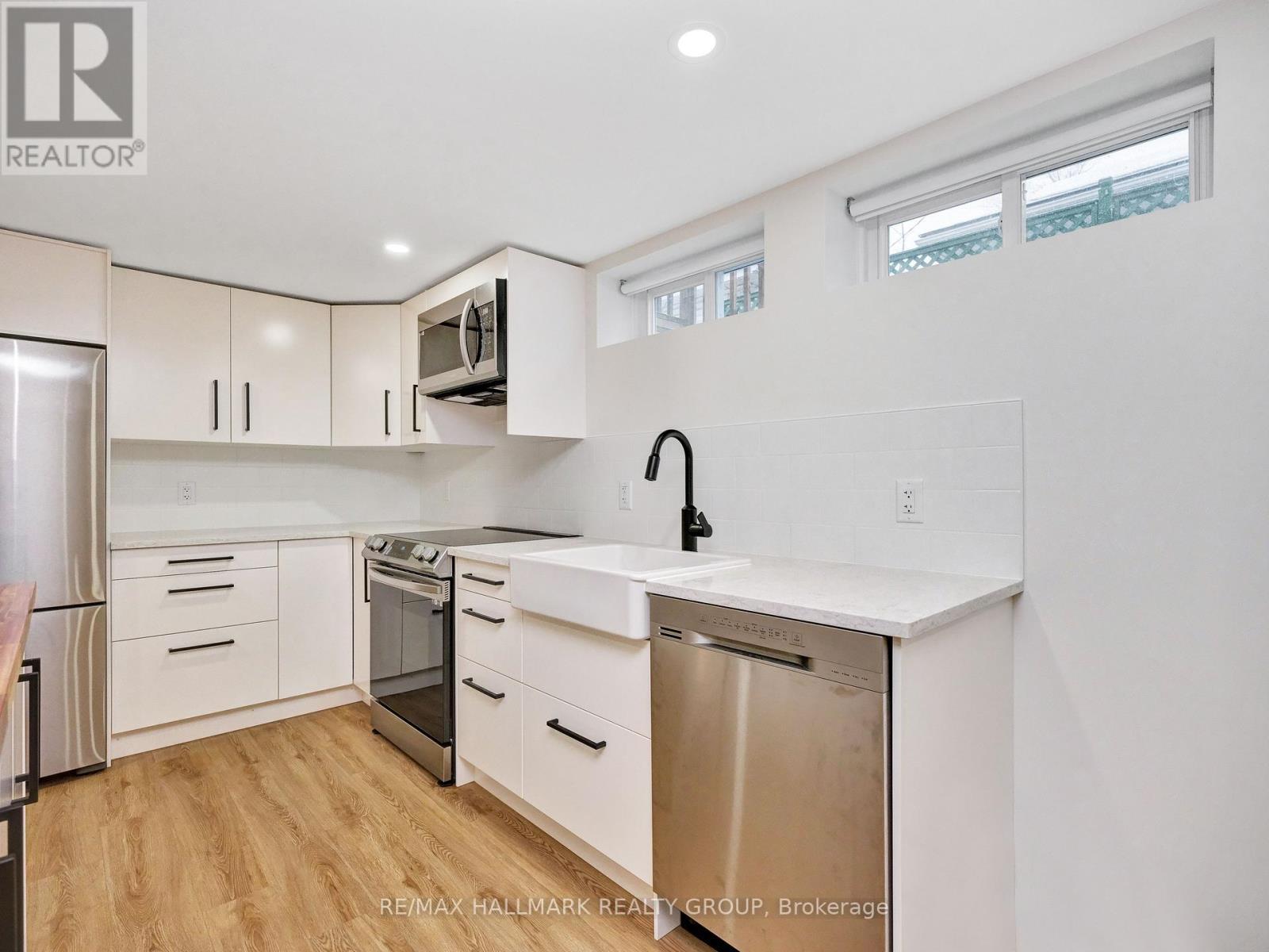 1913 Tweed Avenue, Ottawa, ON