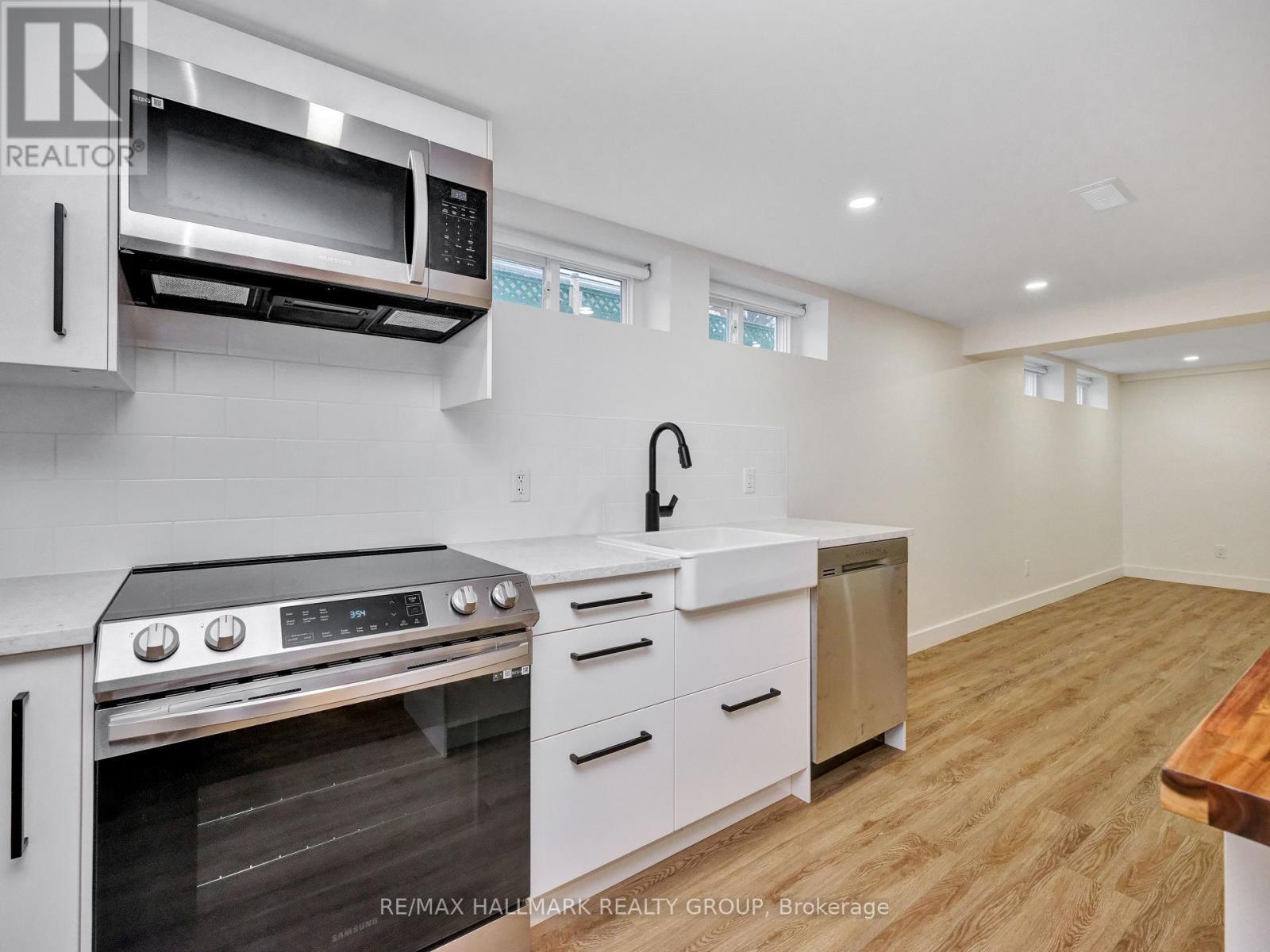 1913 Tweed Avenue, Ottawa, ON