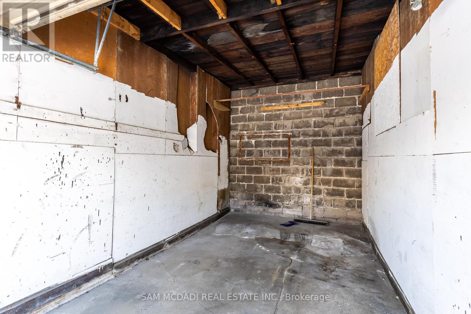 107 Robert Street, Hamilton, ON