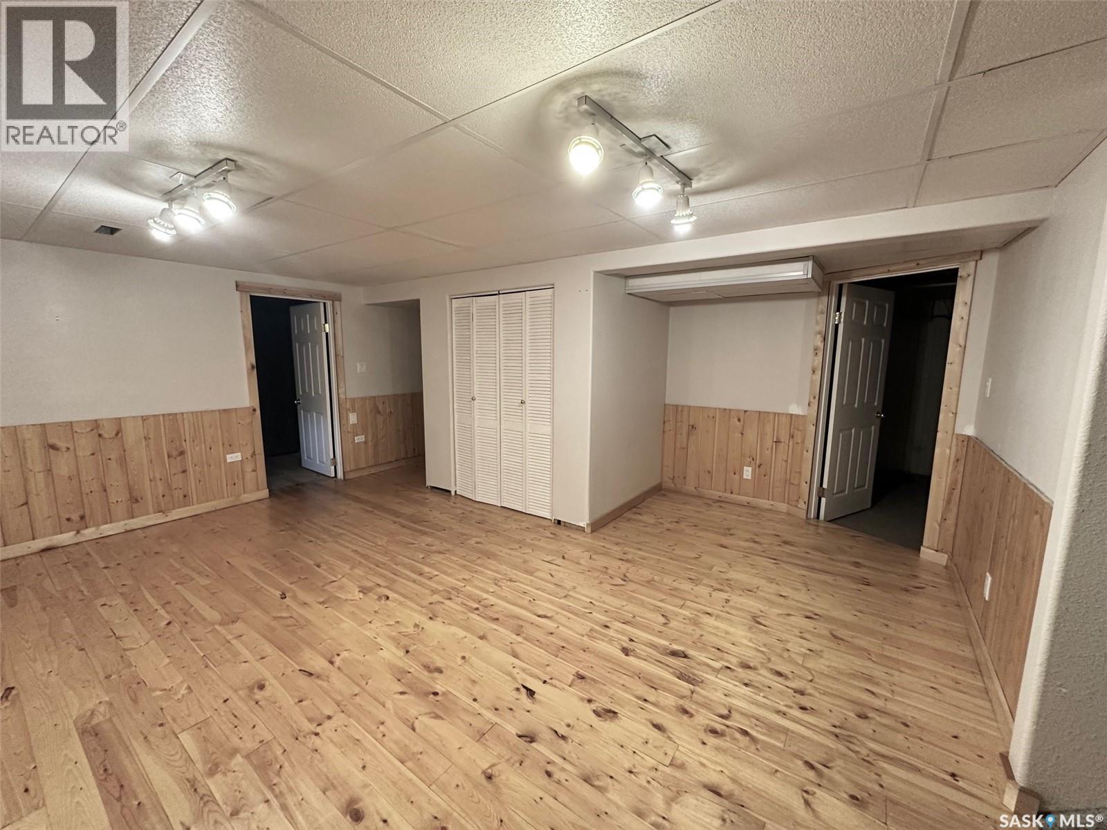 South Acreage Hudson Bay, Hudson Bay, SK - Indoor