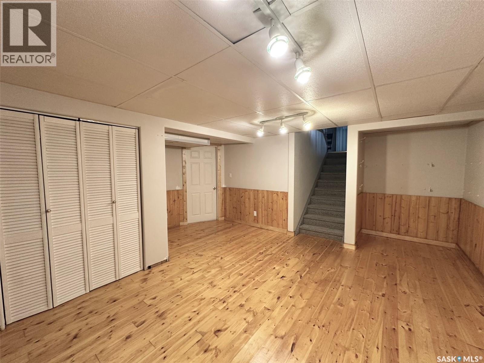 South Acreage Hudson Bay, Hudson Bay, SK - Indoor