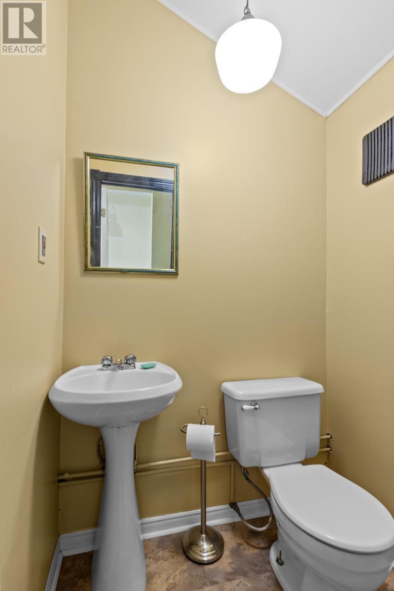 59 Gower Street, St.Johns, NL - Indoor Photo Showing Bathroom