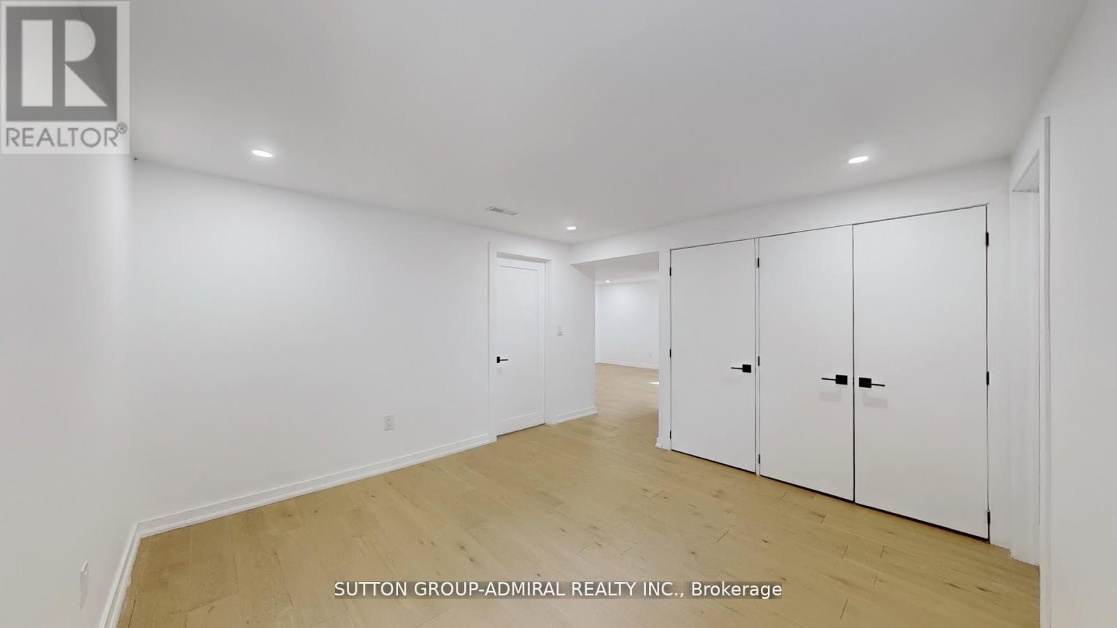 Basement 2 - 118 Clifton Avenue, Toronto, ON - Indoor Photo Showing Other Room