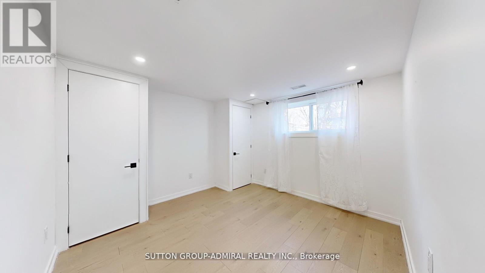 Basement 2 - 118 Clifton Avenue, Toronto, ON - Indoor Photo Showing Other Room