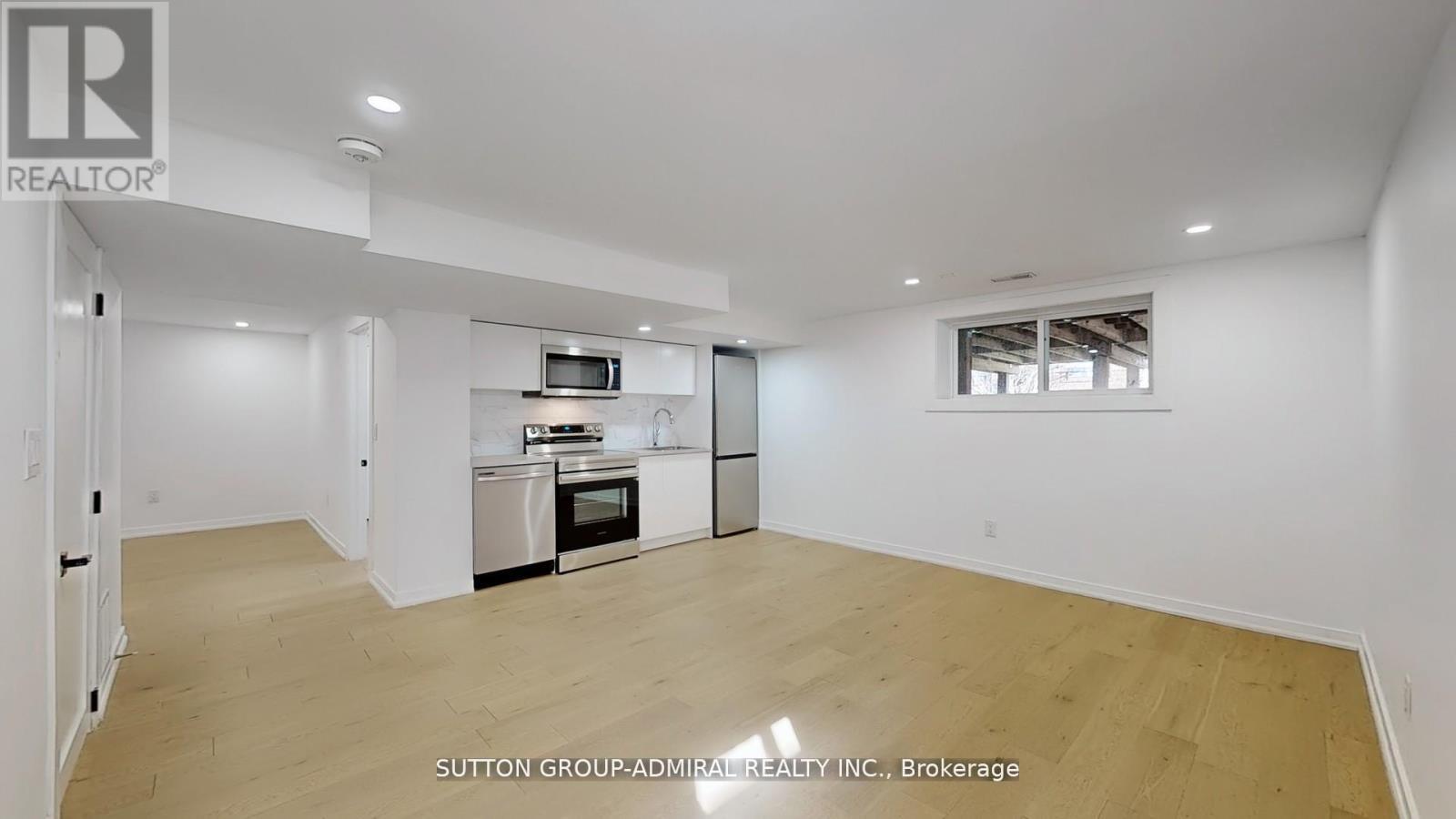 Basement 2 - 118 Clifton Avenue, Toronto, ON - Indoor