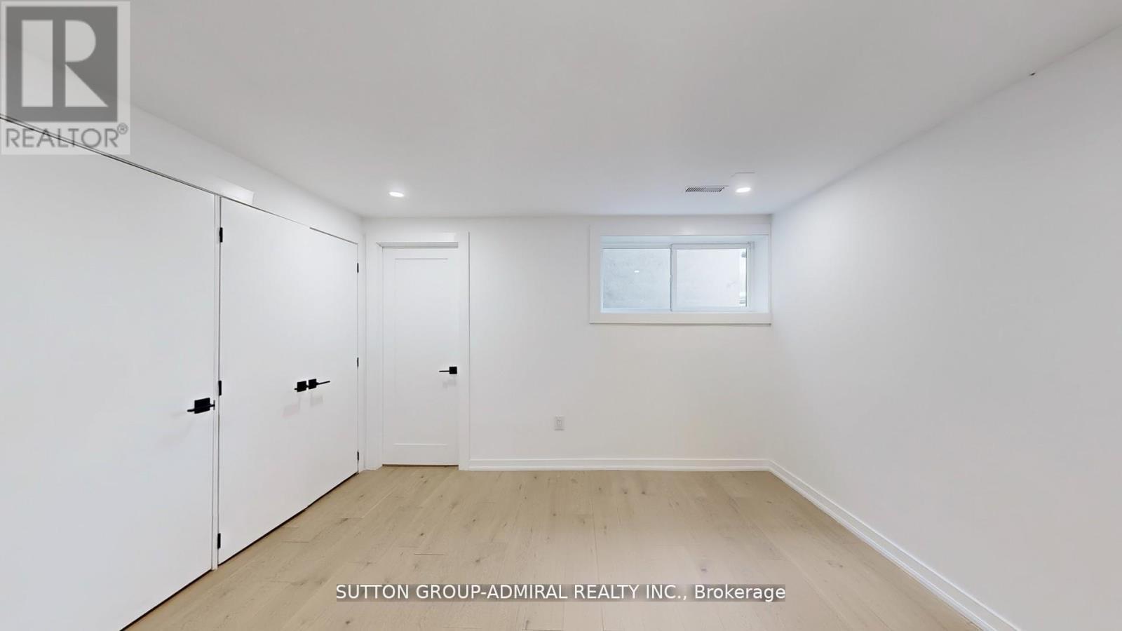 Basement 2 - 118 Clifton Avenue, Toronto, ON - Indoor Photo Showing Other Room