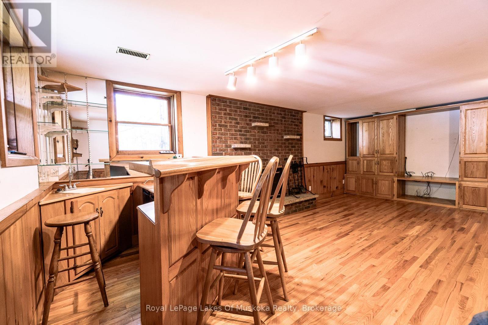 96 520 Highway W, Armour, ON - Indoor