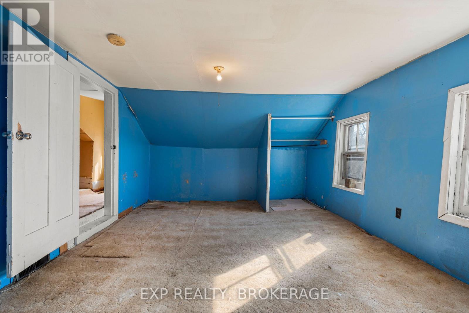 1619 County 2 Road, Front Of Yonge, ON - Indoor