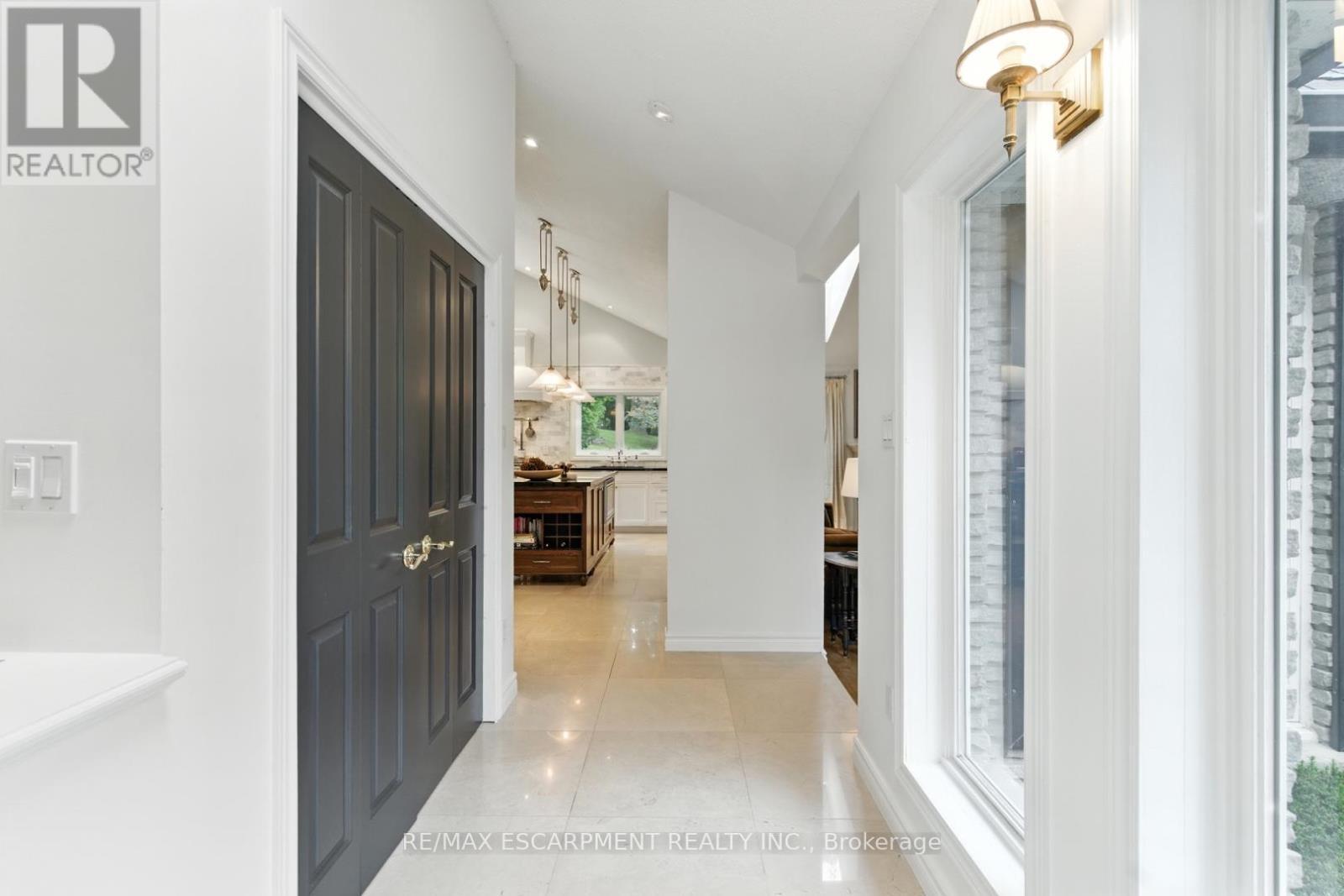 65 Maple Avenue, Hamilton, ON - Indoor Photo Showing Other Room