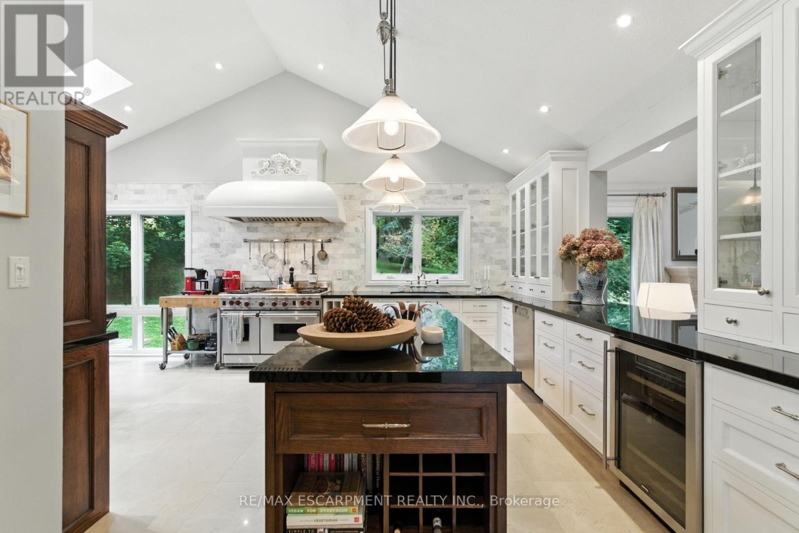 65 Maple Avenue, Hamilton, ON - Indoor