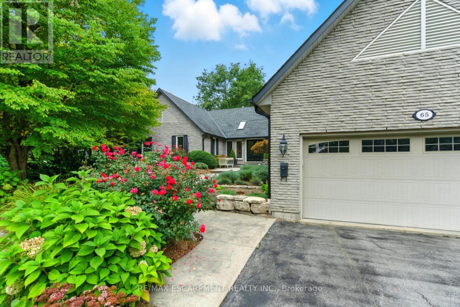 65 Maple Avenue, Hamilton, ON - Outdoor