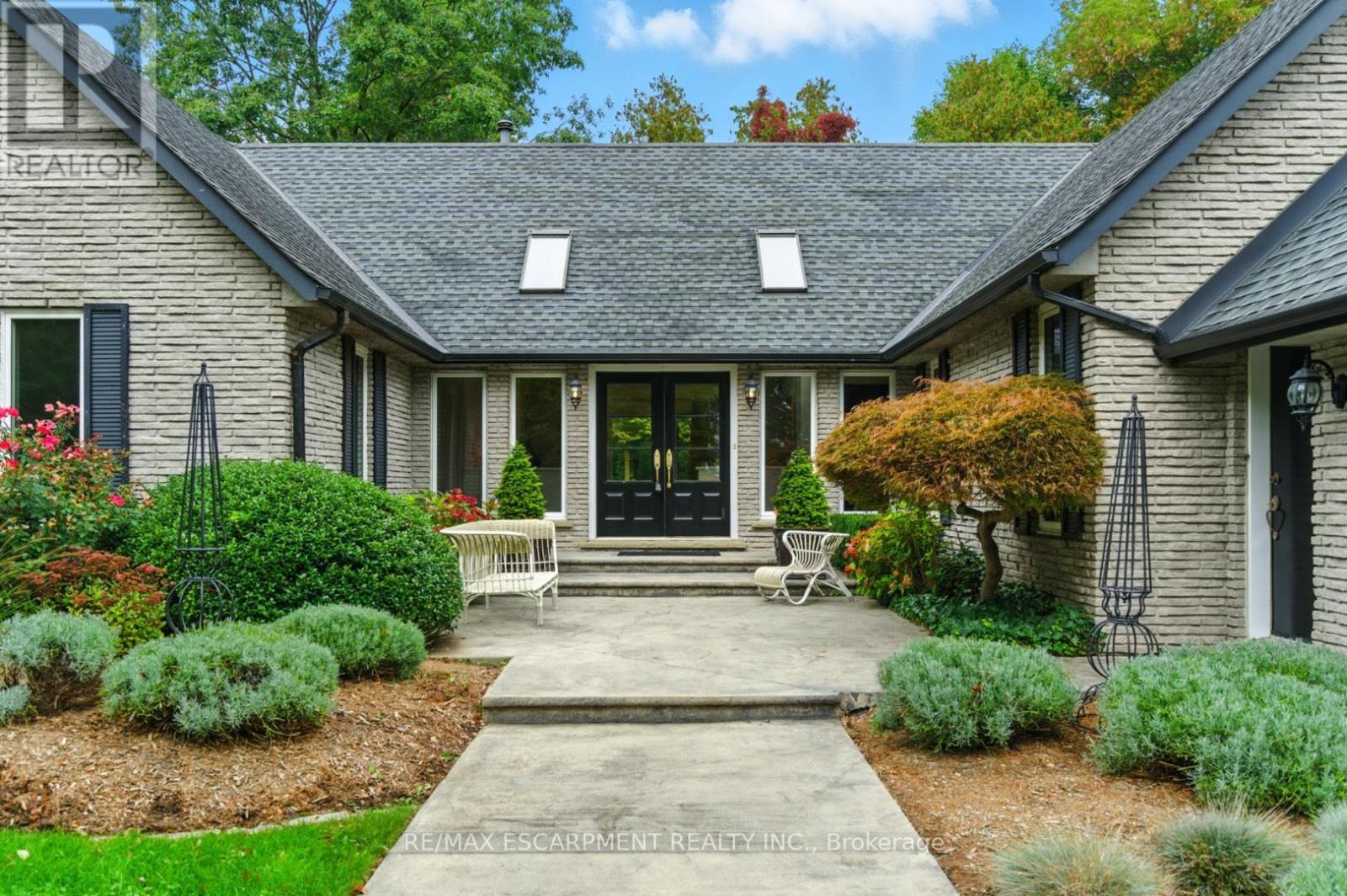 65 Maple Avenue, Hamilton, ON - Outdoor With Deck Patio Veranda