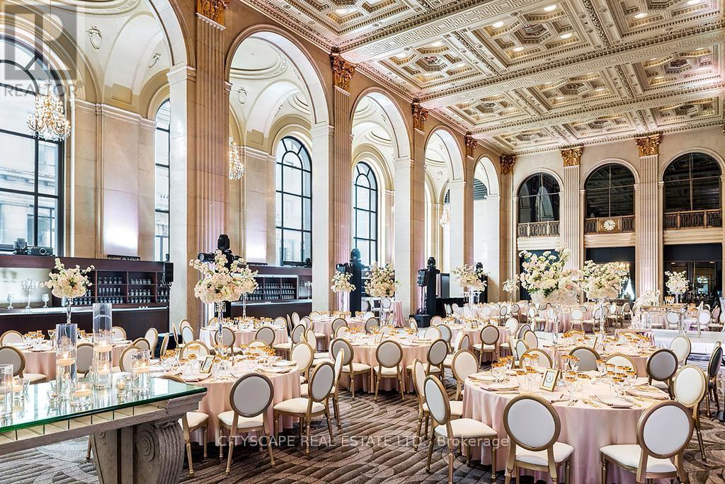 3706 - 1 King Street W, Toronto, ON - Indoor Photo Showing Dining Room