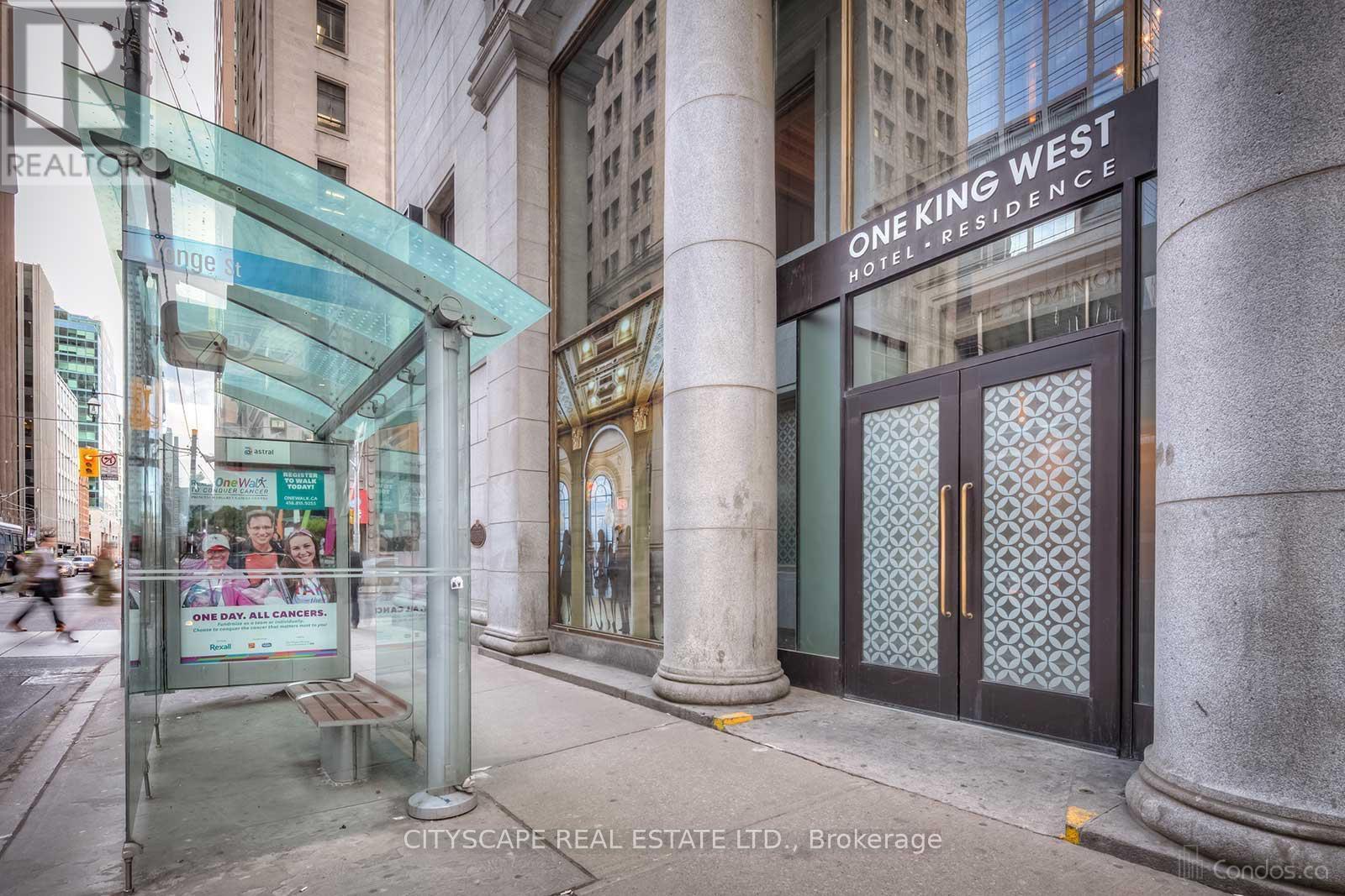 3706 - 1 King Street W, Toronto, ON -