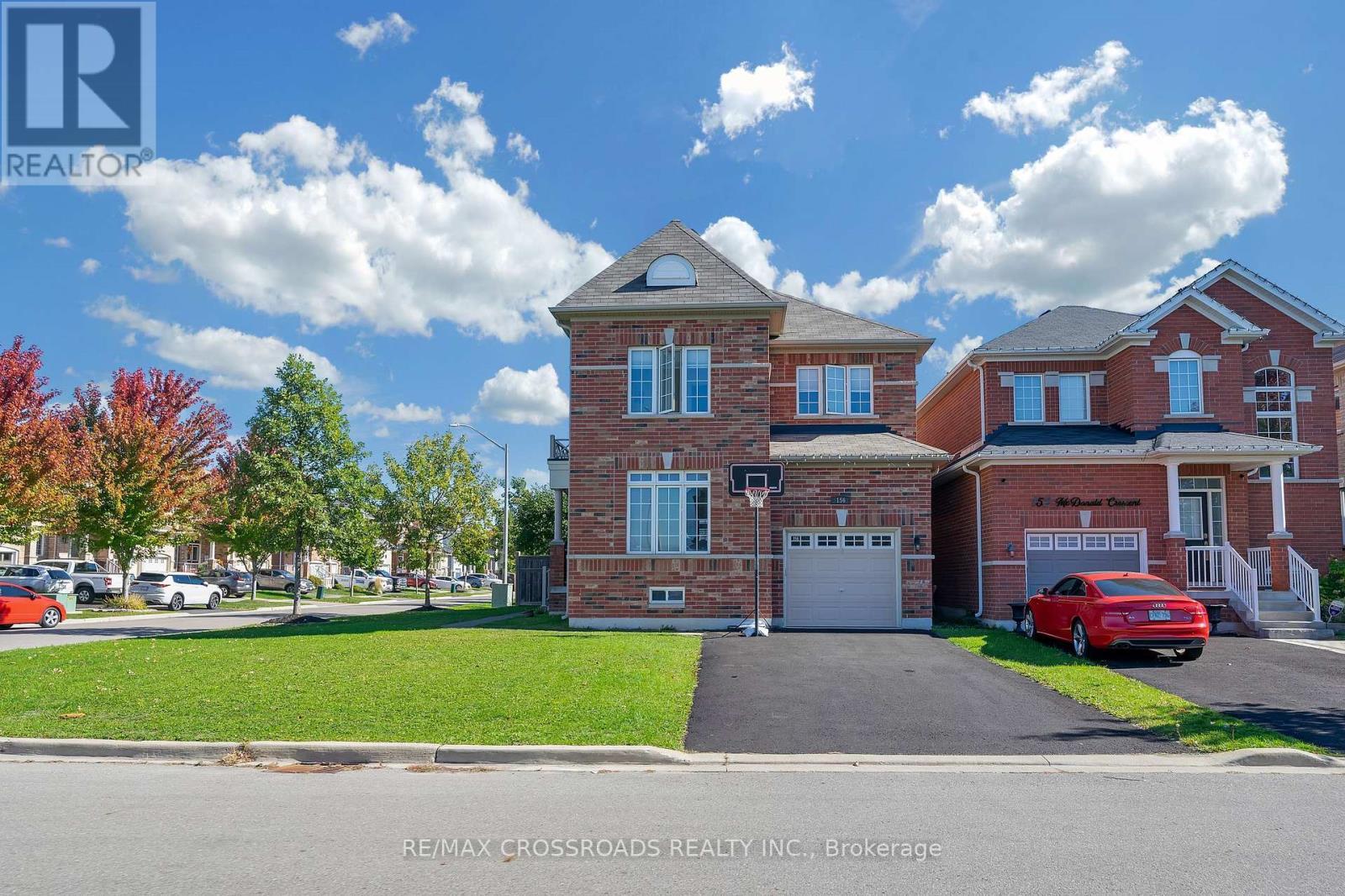 156 Mcdonald Crescent, Clarington, ON - Outdoor With Facade