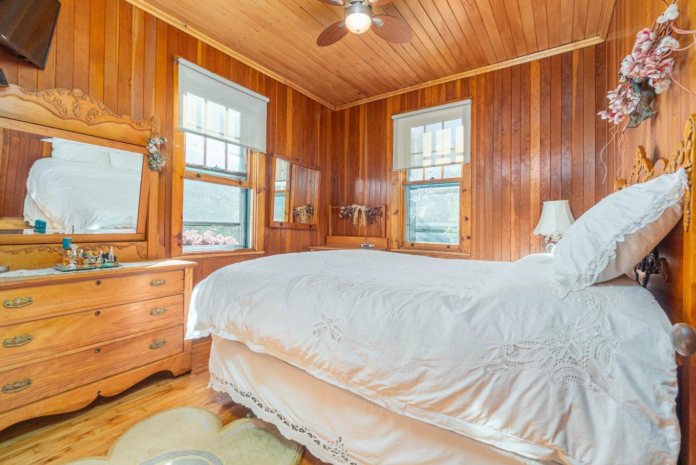 Primary bedroom - 165 Ch. Paquette, Mont-Tremblant, QC - Indoor Photo Showing Bedroom
