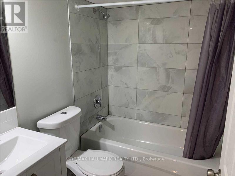 34 Owens Road, New Tecumseth, ON - Indoor Photo Showing Bathroom