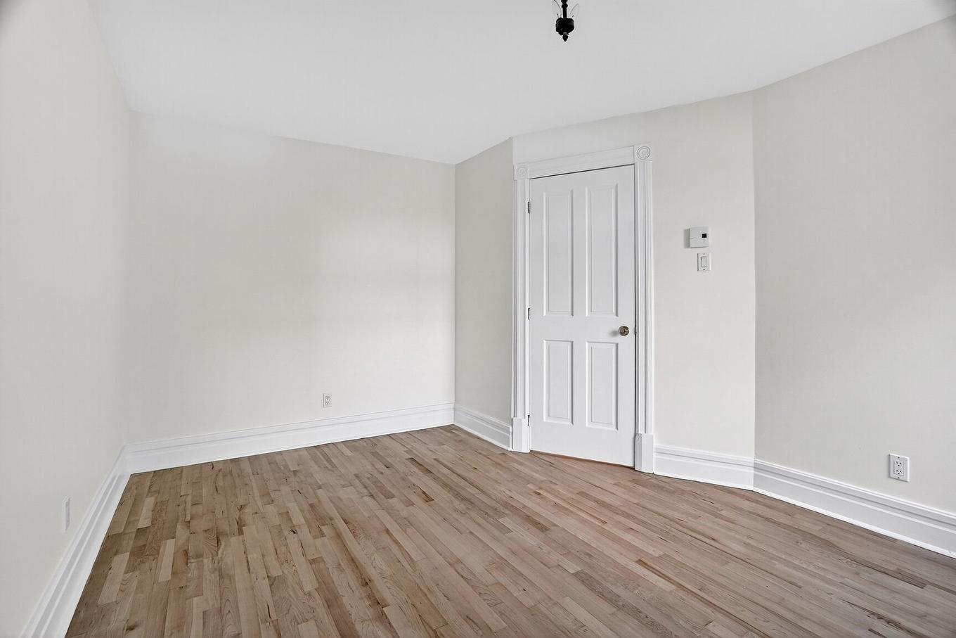 Chambre à coucher - 5059 Av. De L'Hôtel-De-Ville, Montréal (Le Plateau-Mont-Royal), QC - Indoor Photo Showing Other Room