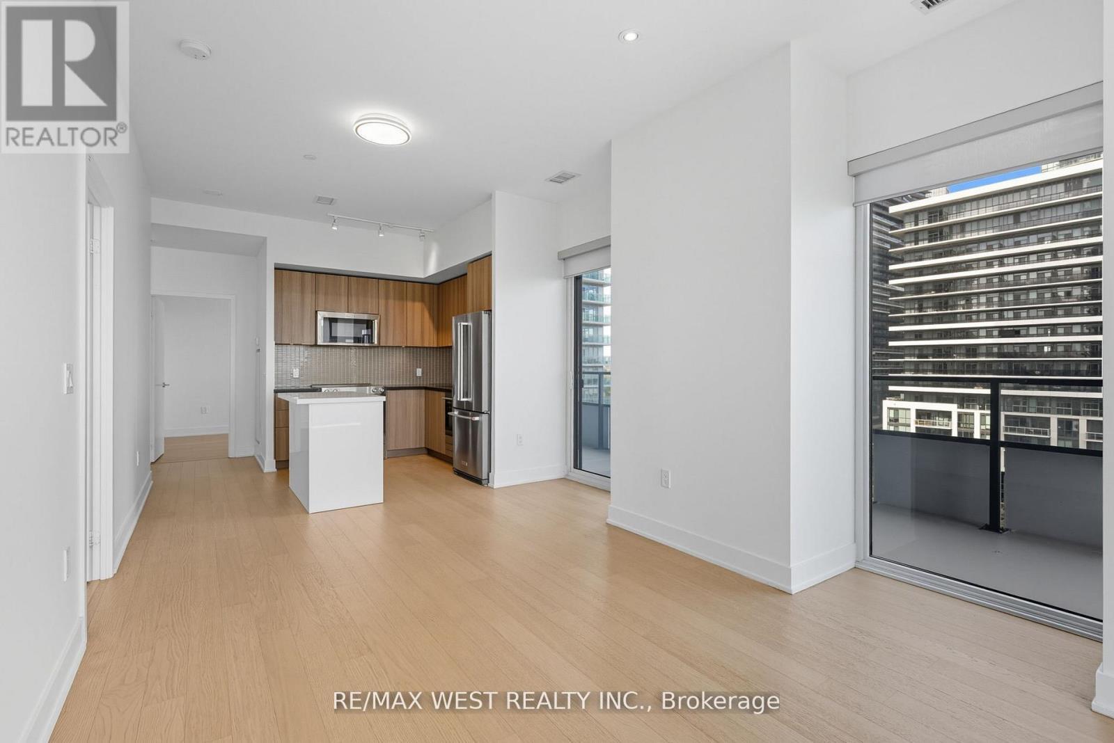 702 - 20 Shore Breeze Drive, Toronto, ON - Indoor Photo Showing Kitchen